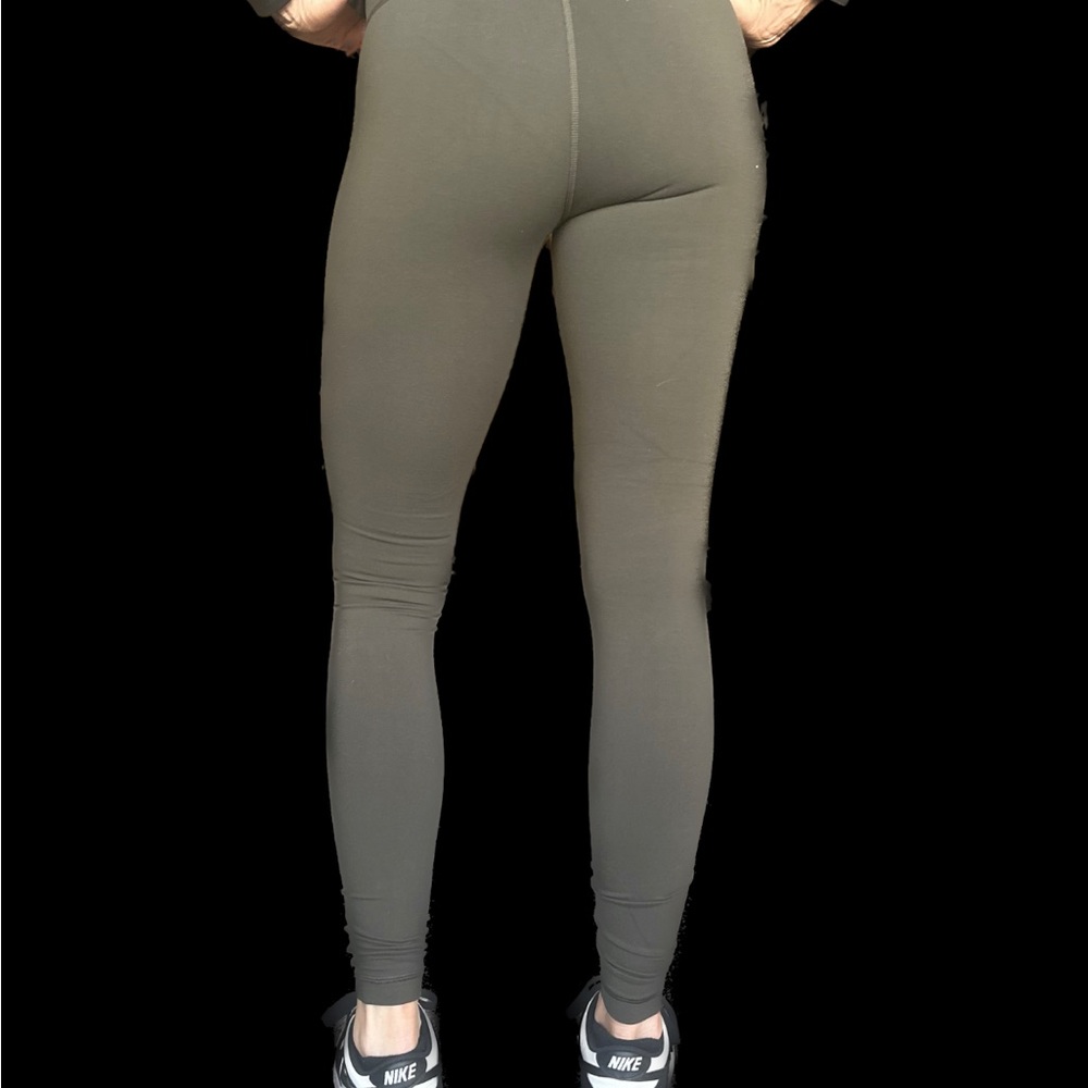 Lululemon leggings, size4, camo green - Picture 3 of 5